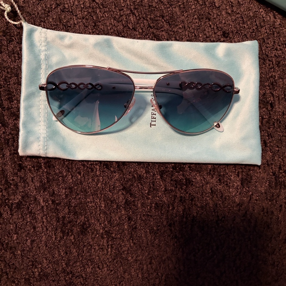 NIB✅ Tiffany & Co. Teal Aviator Sunglasses - Picture 5 of 10